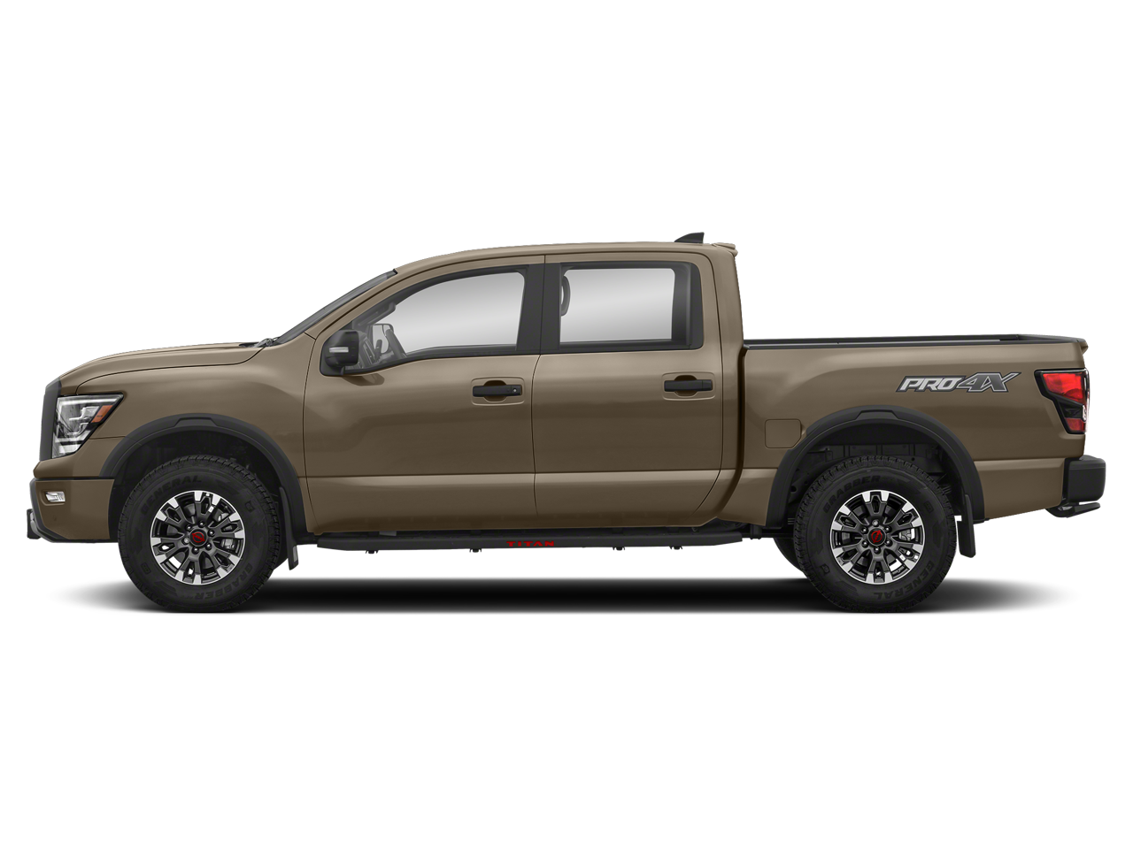 2024 Nissan Titan PRO-4X photo 3