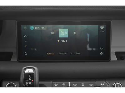 2020 Land Rover Defender 110 SE