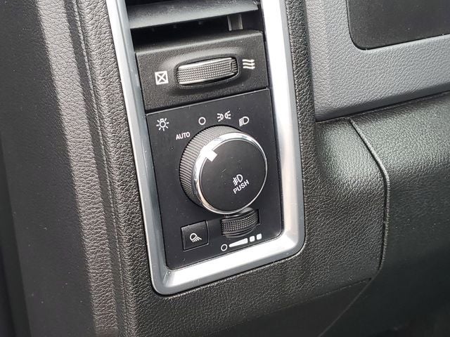 2018 RAM 1500 SLT
