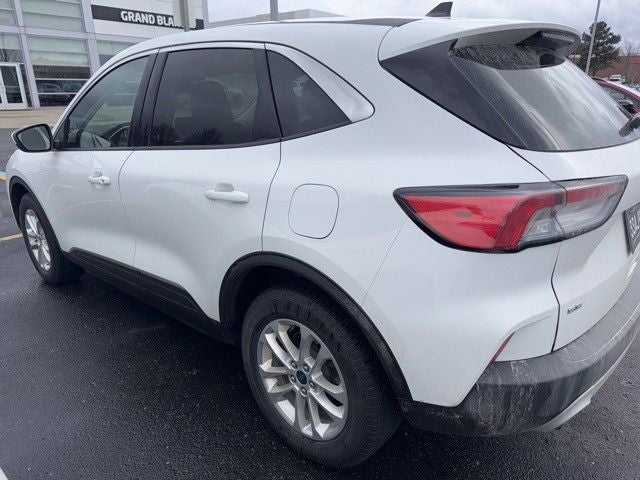 2021 Ford Escape SE Hybrid