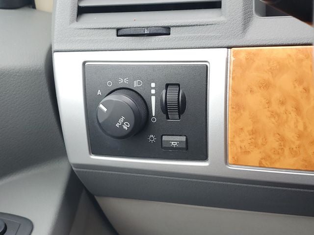 2010 Chrysler Town & Country Limited