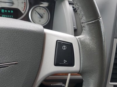 2010 Chrysler Town & Country Limited