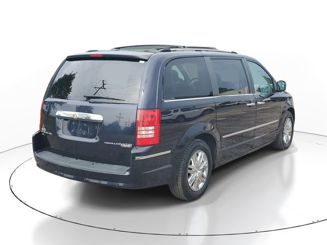 2010 Chrysler Town & Country Limited