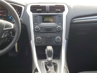 2016 Ford Fusion SE