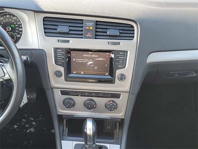 2015 Volkswagen Golf SportWagen S