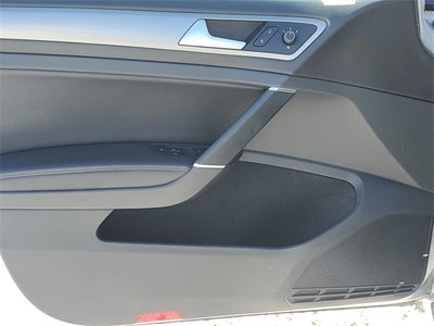 2015 Volkswagen Golf SportWagen S