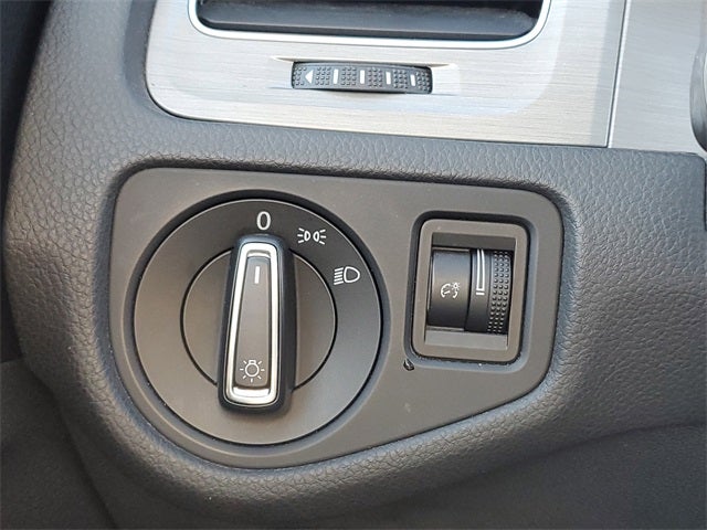 2015 Volkswagen Golf SportWagen S