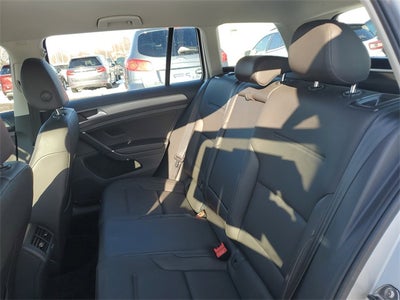 2015 Volkswagen Golf SportWagen S