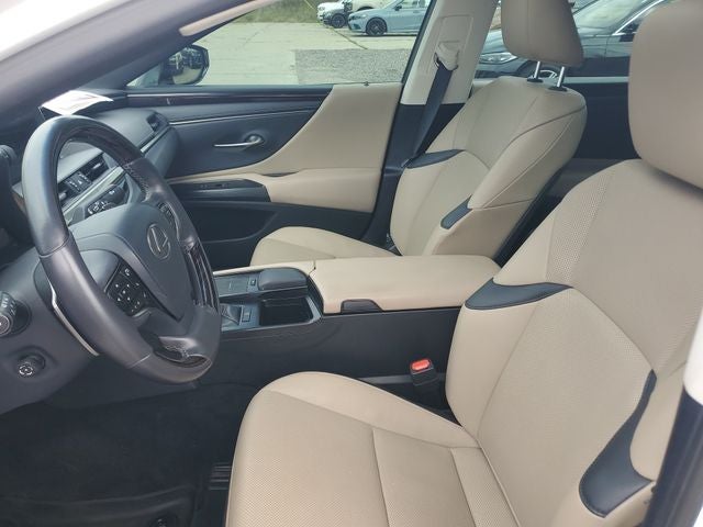 2021 Lexus ES 250