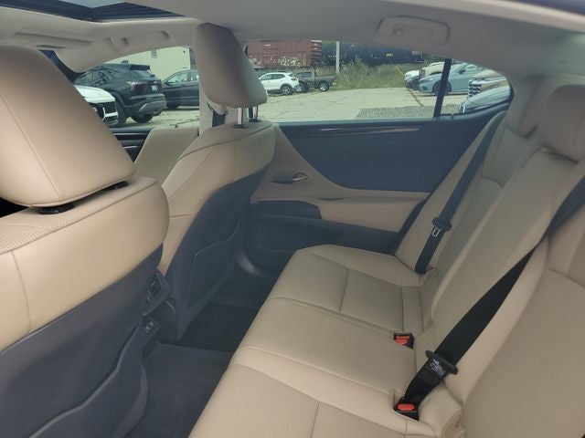 2021 Lexus ES 250