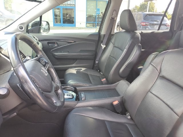 2020 Honda Pilot Touring 8 Passenger