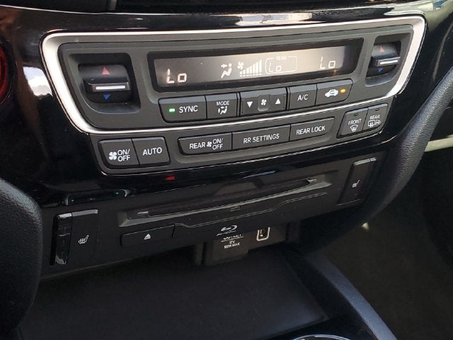 2020 Honda Pilot Touring 8 Passenger