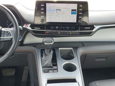 2021 Toyota Sienna LE 7 Passenger
