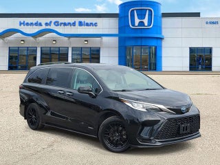 2021 Toyota Sienna LE 7 Passenger