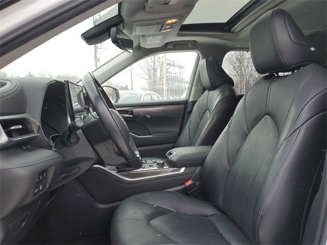 2023 Toyota Highlander L