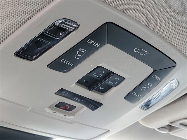 2025 Toyota Sienna XLE 7 Passenger