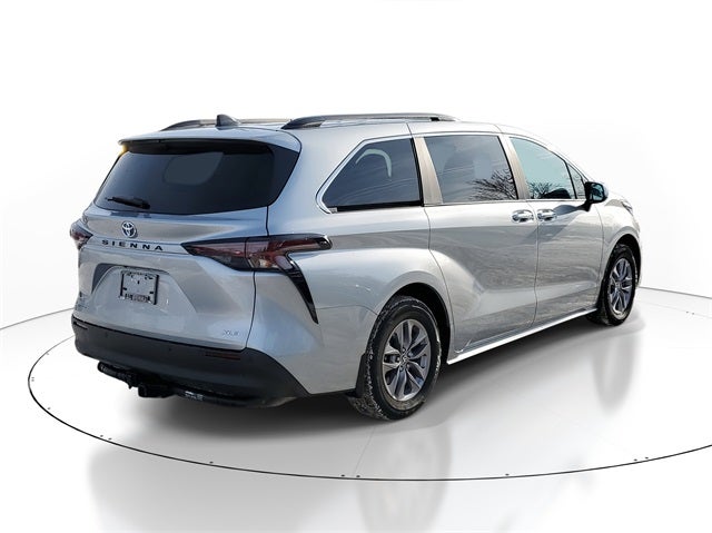 2025 Toyota Sienna XLE 7 Passenger