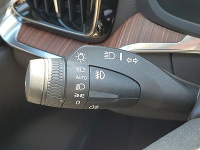 2022 Volvo S60 B5 Momentum