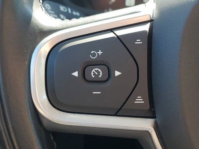 2022 Volvo S60 B5 Momentum