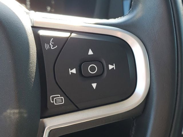 2022 Volvo S60 B5 Momentum