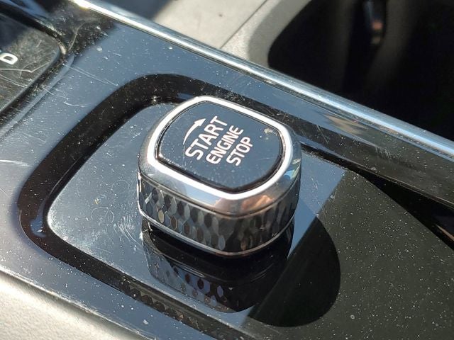 2022 Volvo S60 B5 Momentum