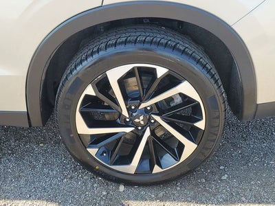 2022 Mitsubishi Outlander ES