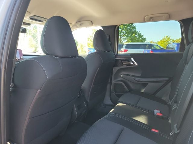 2022 Mitsubishi Outlander ES