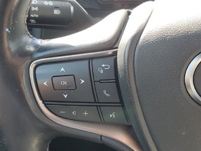 2019 Lexus UX 250h Base
