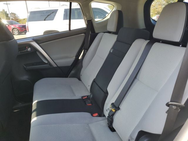 2016 Toyota RAV4 Hybrid XLE