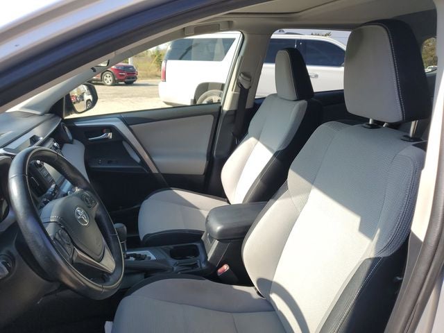 2016 Toyota RAV4 Hybrid XLE