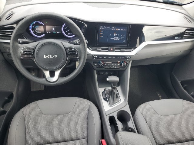 2022 Kia Niro LX