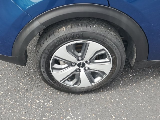 2022 Kia Niro LX