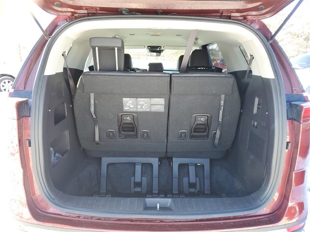 2024 Kia Carnival LX