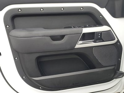 2020 Land Rover Defender 110 SE