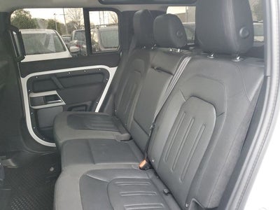 2020 Land Rover Defender 110 SE