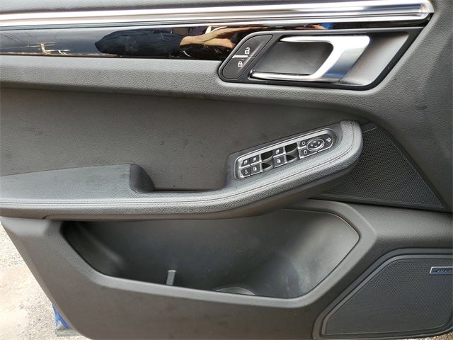 2019 Porsche Macan Base