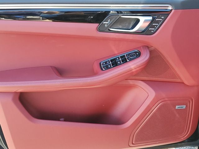 2022 Porsche Macan S
