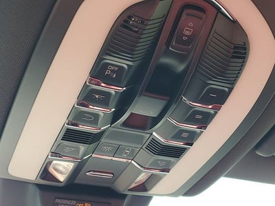 2022 Porsche Macan S