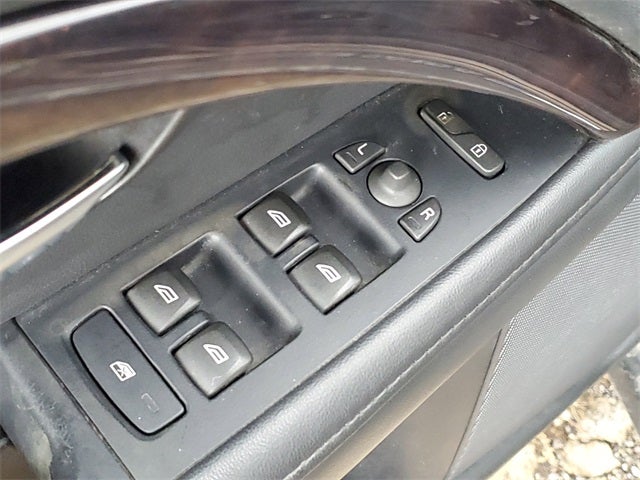 2016 Volvo XC70 T5 Premier