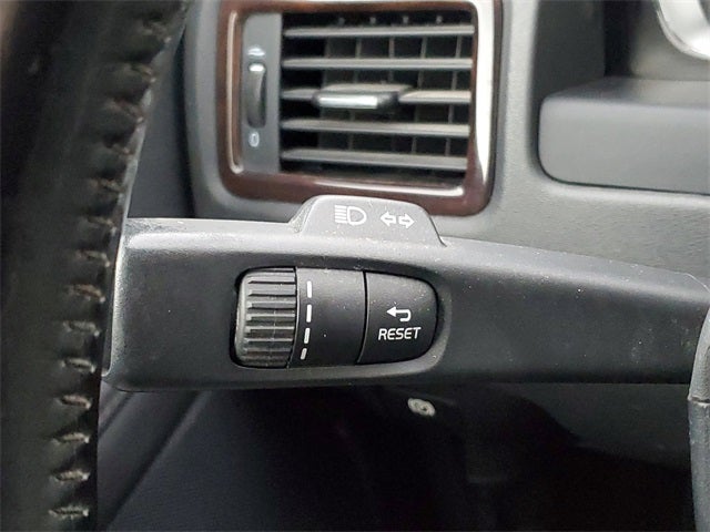 2016 Volvo XC70 T5 Premier