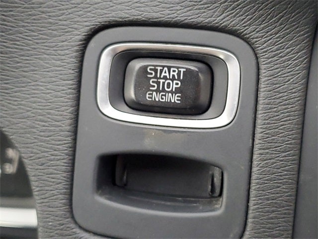 2016 Volvo XC70 T5 Premier