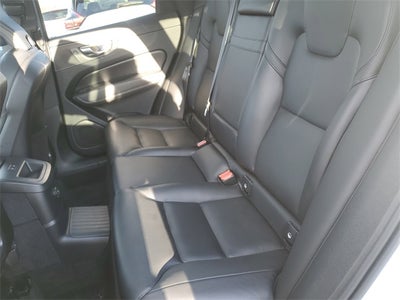 2023 Volvo XC60 Recharge Plug-In Hybrid T8 Core Bright Theme