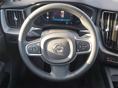 2023 Volvo XC60 Recharge Plug-In Hybrid T8 Core Bright Theme