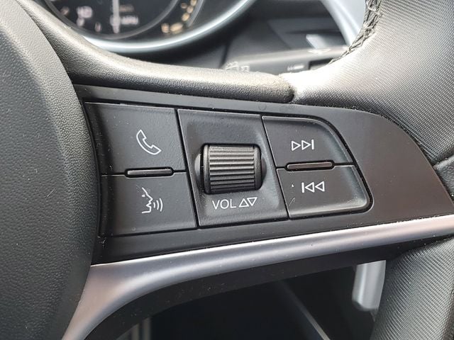 2018 Alfa Romeo Stelvio Base