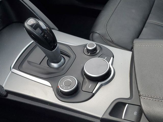 2018 Alfa Romeo Stelvio Base
